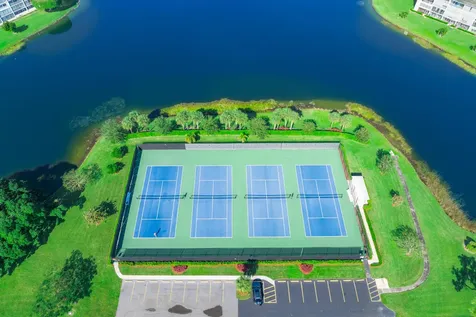 1018 Guildford A Boca Raton FL 33434