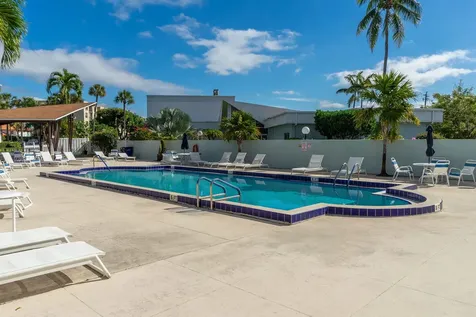 890 N Federal Highway Lantana FL 33462