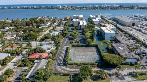 890 N Federal Highway Lantana FL 33462