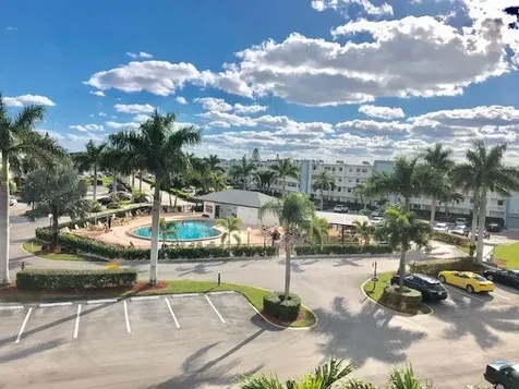 1080 Exeter Boca Raton FL 33434
