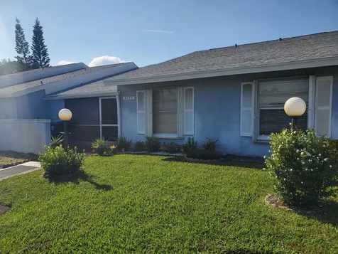 4195 Lucerne Villas Lane Lake Worth FL 33467