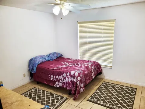 4195 Lucerne Villas Lane Lake Worth FL 33467