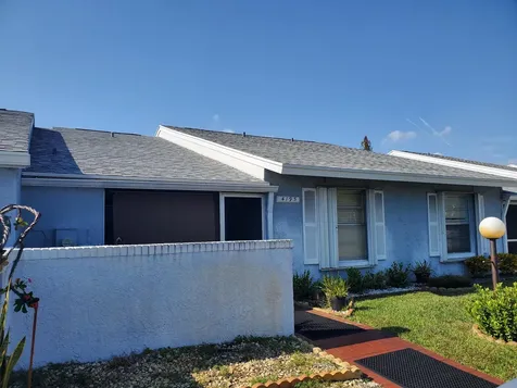 4195 Lucerne Villas Lane Lake Worth FL 33467