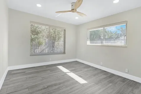 912 Se 8th Court Deerfield Beach FL 33441