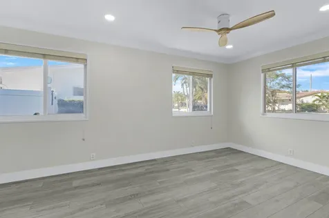 912 Se 8th Court Deerfield Beach FL 33441