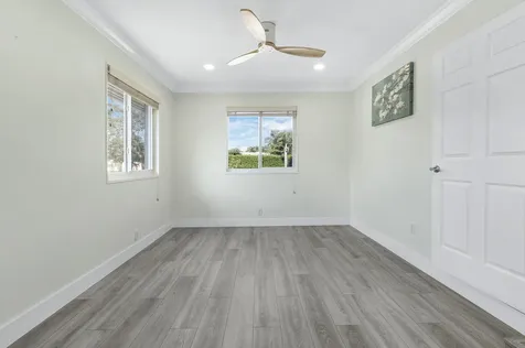 912 Se 8th Court Deerfield Beach FL 33441