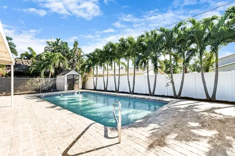 912 Se 8th Court Deerfield Beach FL 33441