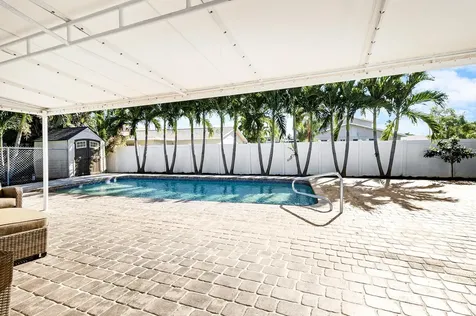 912 Se 8th Court Deerfield Beach FL 33441