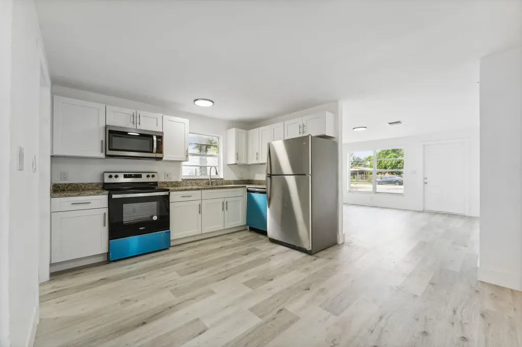 448 NW 3 Avenue Deerfield Beach FL 33441
