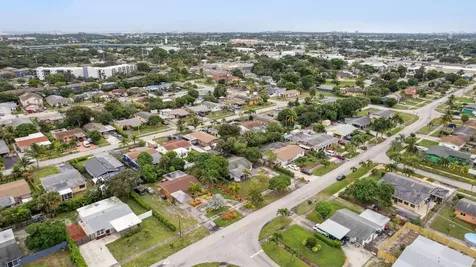 448 NW 3 Avenue Deerfield Beach FL 33441