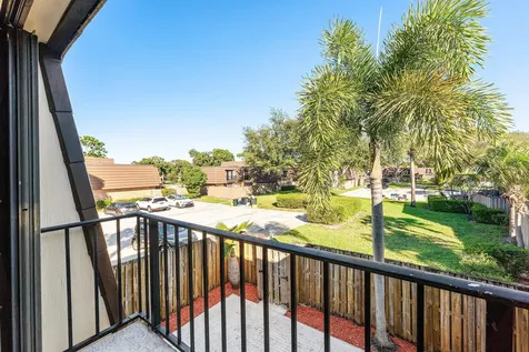 610 6th Court Palm Beach Gardens FL 33410