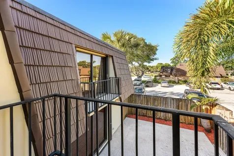 610 6th Court Palm Beach Gardens FL 33410