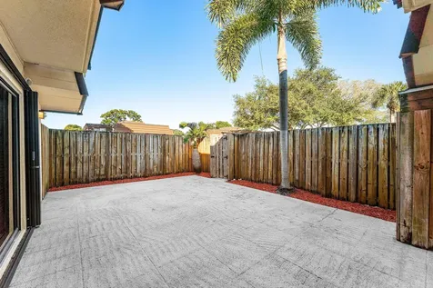 610 6th Court Palm Beach Gardens FL 33410