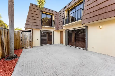 610 6th Court Palm Beach Gardens FL 33410