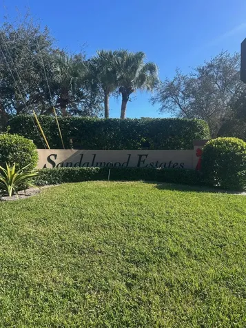 610 6th Court Palm Beach Gardens FL 33410