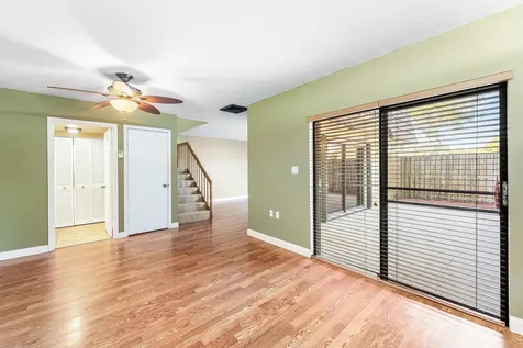 610 6th Court Palm Beach Gardens FL 33410
