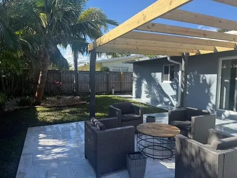 2320 Ne 13th Street Pompano Beach FL 33062
