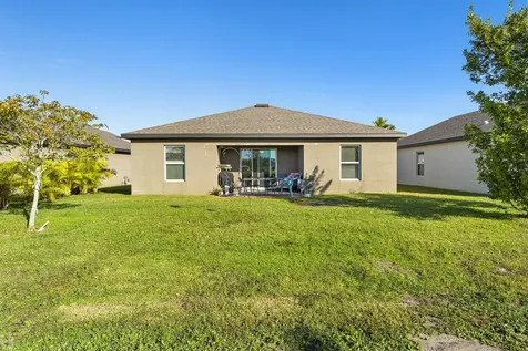 5536 Imagination Drive Fort Pierce FL 34947