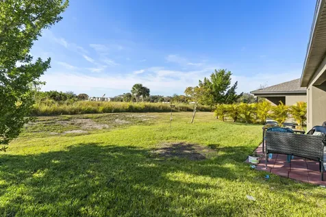 5536 Imagination Drive Fort Pierce FL 34947