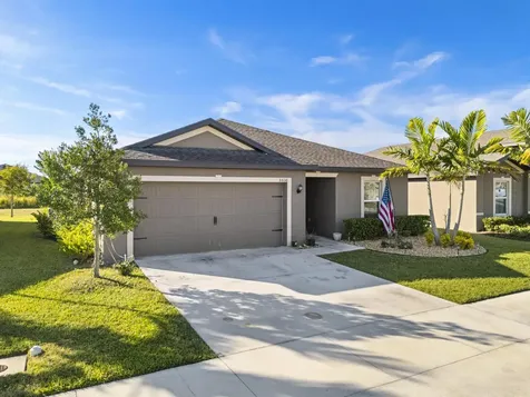 5536 Imagination Drive Fort Pierce FL 34947