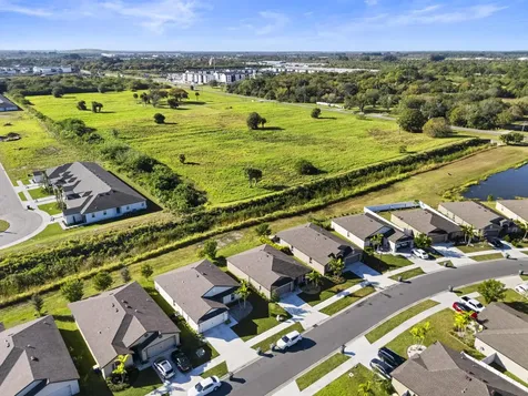 5536 Imagination Drive Fort Pierce FL 34947