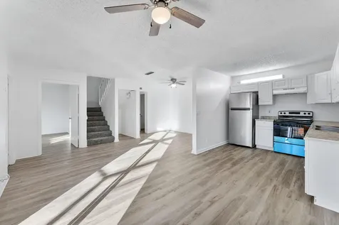 291 Woodland Road Palm Springs FL 33461
