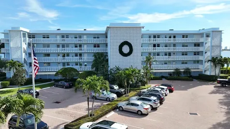 60 Yacht Club Drive North Palm Beach FL 33408