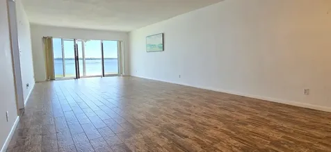 60 Yacht Club Drive North Palm Beach FL 33408
