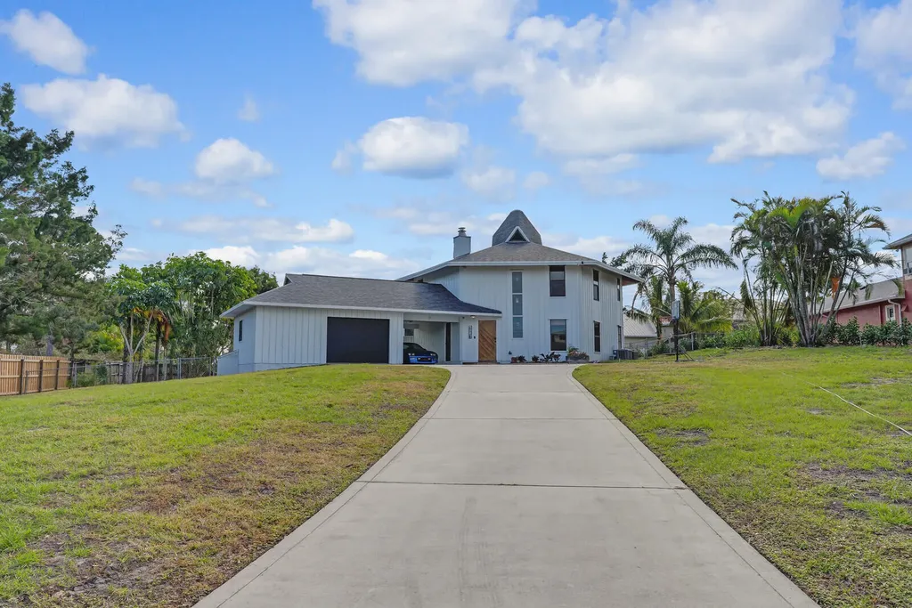 9752 Se Highborne Way Hobe Sound FL 33455