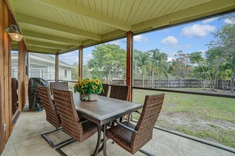 9752 Se Highborne Way Hobe Sound FL 33455