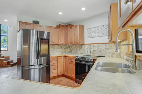 9752 Se Highborne Way Hobe Sound FL 33455