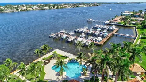 107 Yacht Club Way Hypoluxo FL 33462