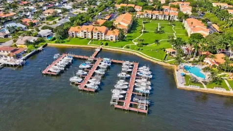 107 Yacht Club Way Hypoluxo FL 33462