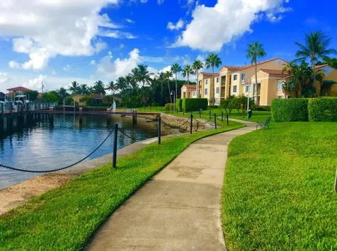 107 Yacht Club Way Hypoluxo FL 33462