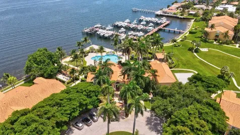107 Yacht Club Way Hypoluxo FL 33462