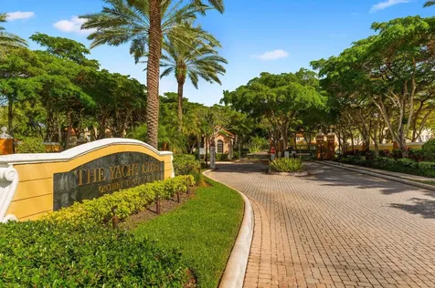 107 Yacht Club Way Hypoluxo FL 33462