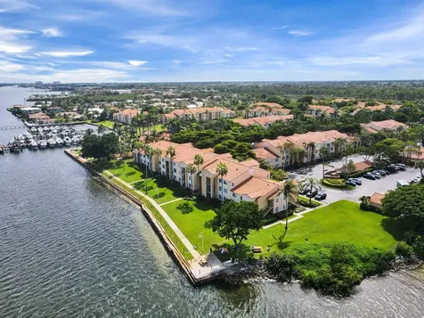 107 Yacht Club Way Hypoluxo FL 33462