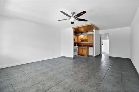 412 Sheffield Q West Palm Beach FL 33417