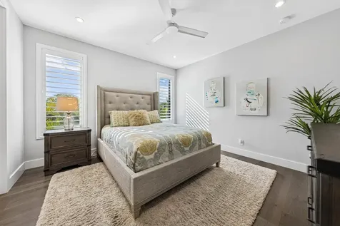 820 Ne 7th Avenue Delray Beach FL 33483