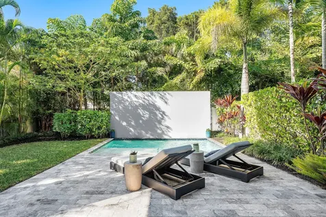 820 Ne 7th Avenue Delray Beach FL 33483