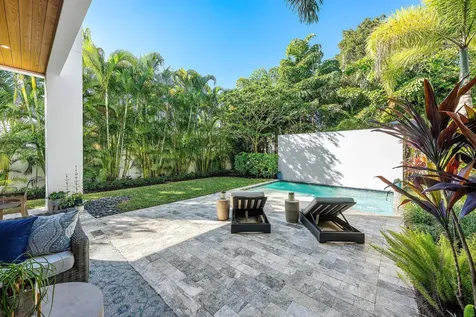 820 Ne 7th Avenue Delray Beach FL 33483