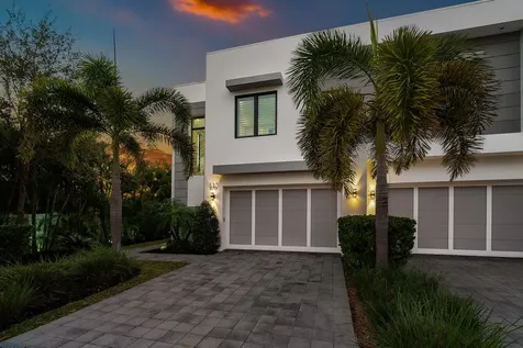 820 Ne 7th Avenue Delray Beach FL 33483