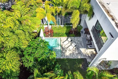 820 Ne 7th Avenue Delray Beach FL 33483