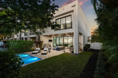 820 Ne 7th Avenue Delray Beach FL 33483