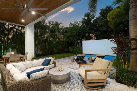 820 Ne 7th Avenue Delray Beach FL 33483