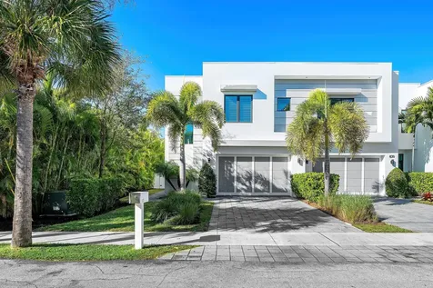 820 Ne 7th Avenue Delray Beach FL 33483