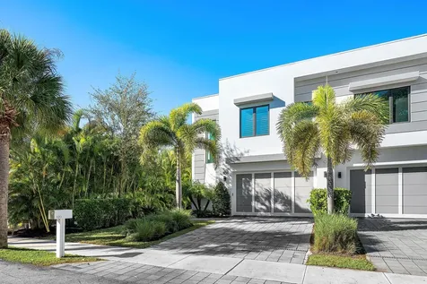 820 Ne 7th Avenue Delray Beach FL 33483
