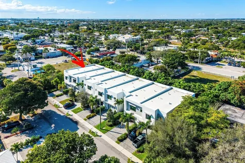 820 Ne 7th Avenue Delray Beach FL 33483