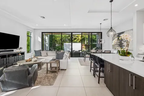 820 Ne 7th Avenue Delray Beach FL 33483