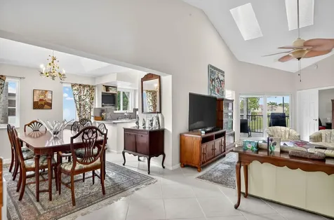 23181 Fountain View Boca Raton FL 33433